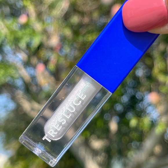 TRESLUCE’ BEAUTY By Becky G Forever Brilliante Metallic Eyeshadow in Dia… - Picture 1 of 7